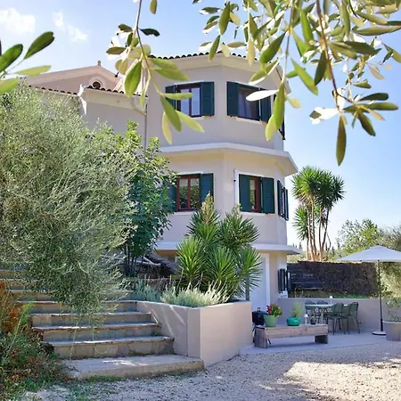 Villa Samaras *